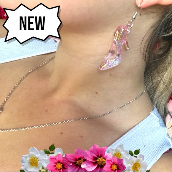 New Pink 3D Acrylic High Transparency Color High Heels Fashionable Earrings - Picture 5 of 8